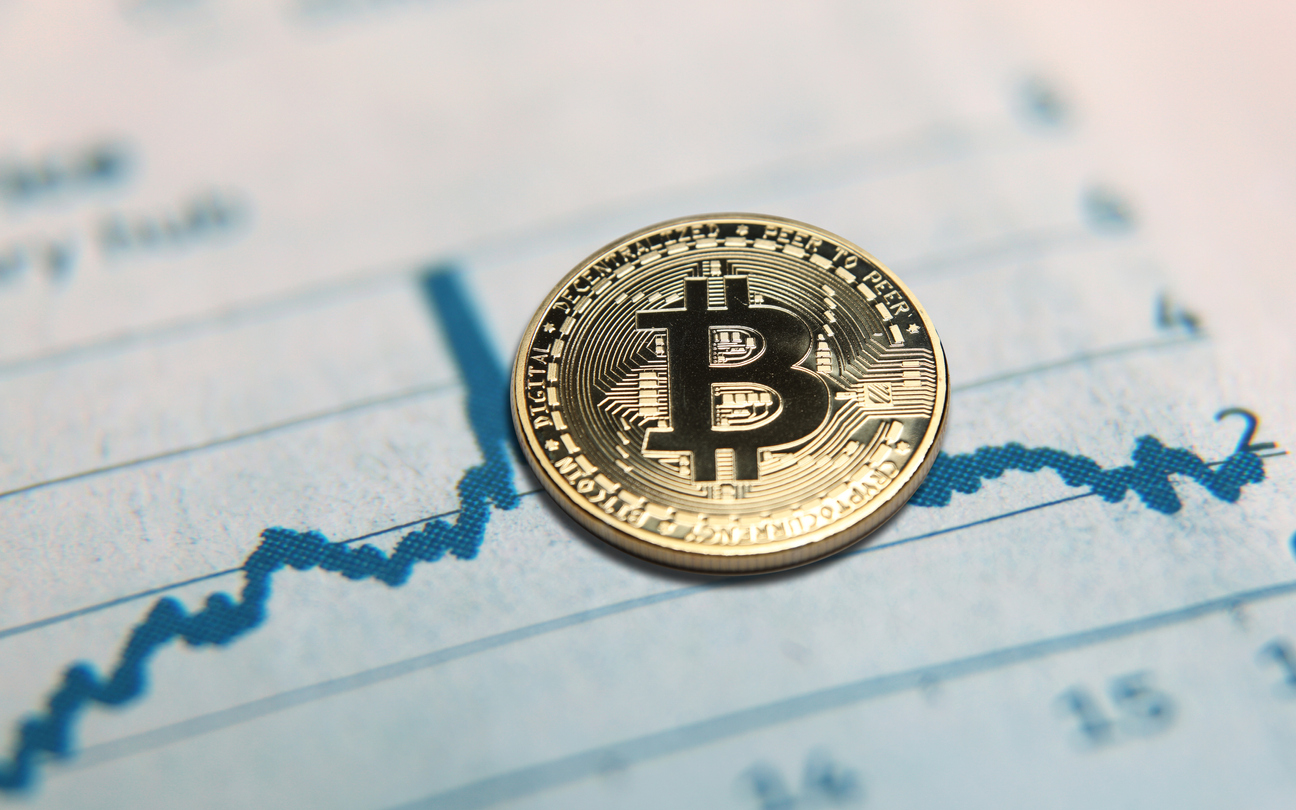 Bitcoin Funding Rates Continuously Declining - Is a Short Squeeze Imminent?